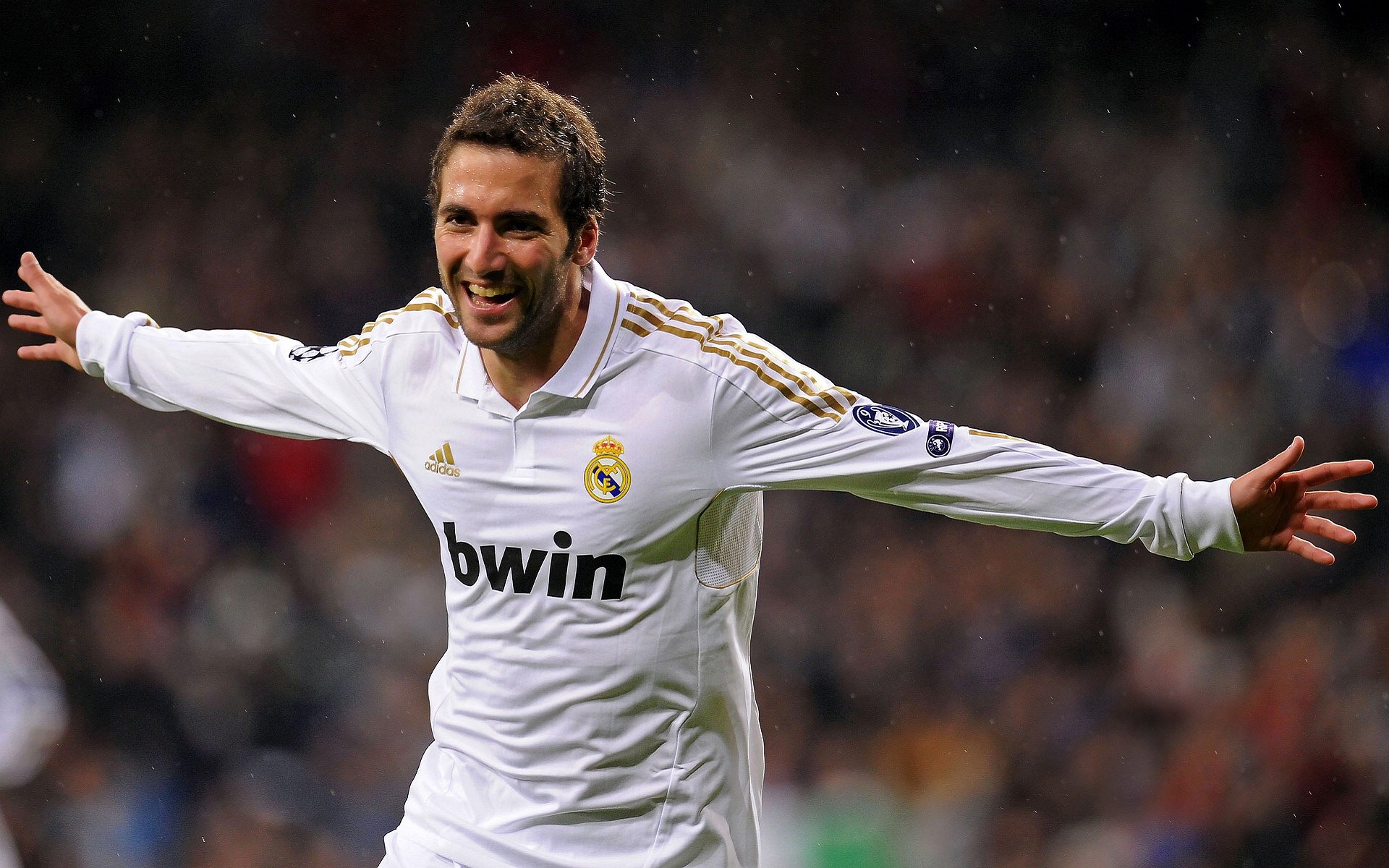 西班牙夺银后社媒刷屏：虽败犹荣，西班牙 chocve